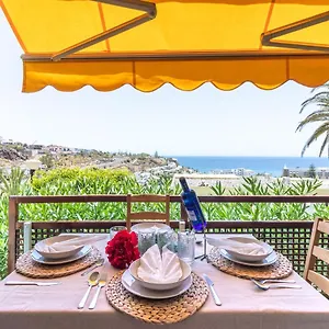 https://increible-terraza-con-vistas-al-mar-en-san-agustin-3-hab.in-canary-islands.com
