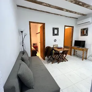 https://bugo-luis-apartament.topbarcelonahotels.com