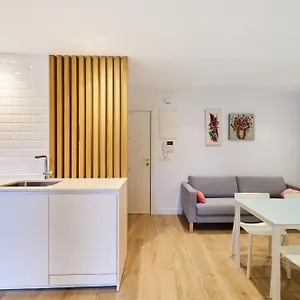 https://apt-tuapartamento-frente-a-la-clinica-universitaria-y.sansebastianhotels.net